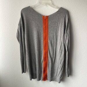 Vertical Design sweater size Medium gray balletcore comfort